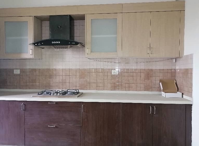 Flat Of 10 Marla For Rent In Askari 11 - Sector B 6