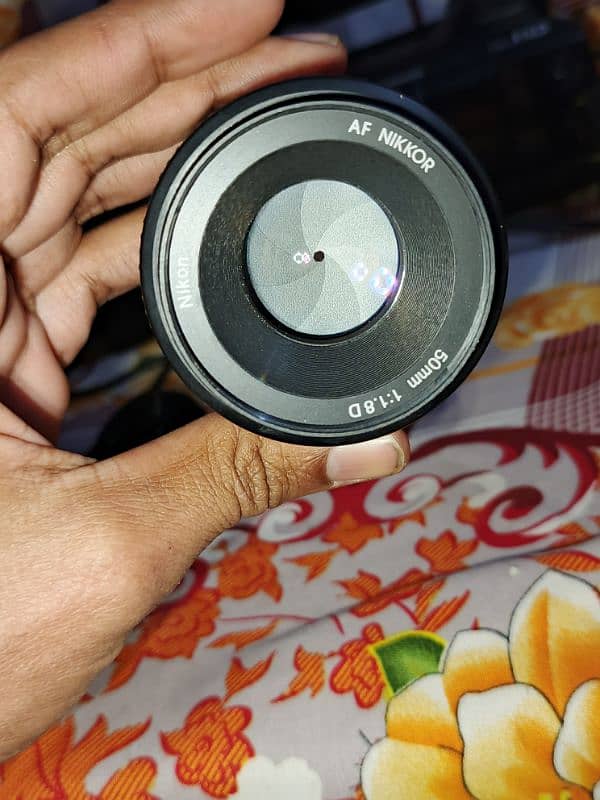 Nikon 50mm f1.8 D lens 9.5/10 condition used only for few times 2