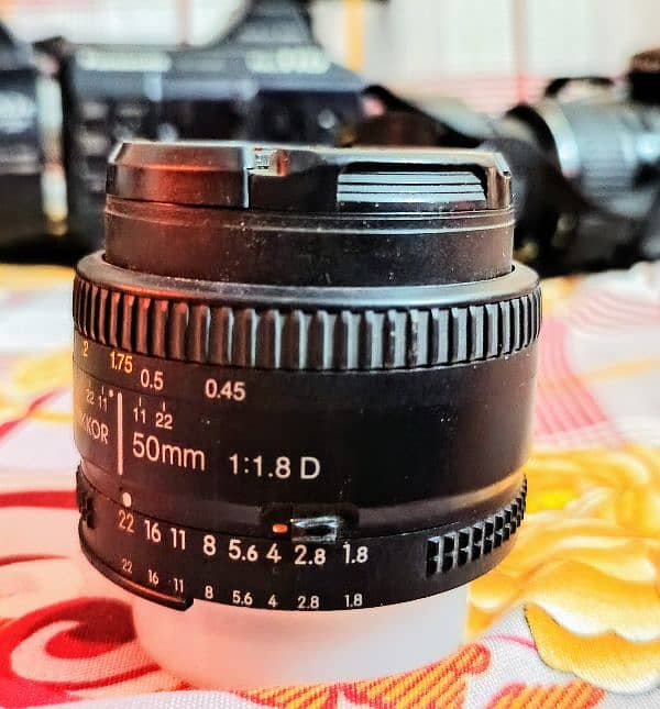 Nikon 50mm f1.8 D lens 9.5/10 condition used only for few times 3