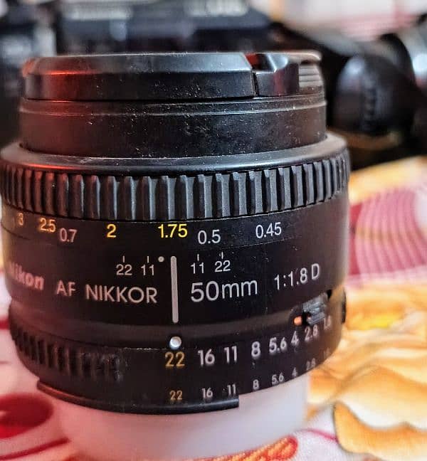 Nikon 50mm f1.8 D lens 9.5/10 condition used only for few times 4