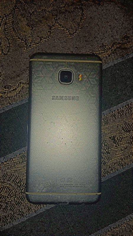 Samsung Galaxy C5 1