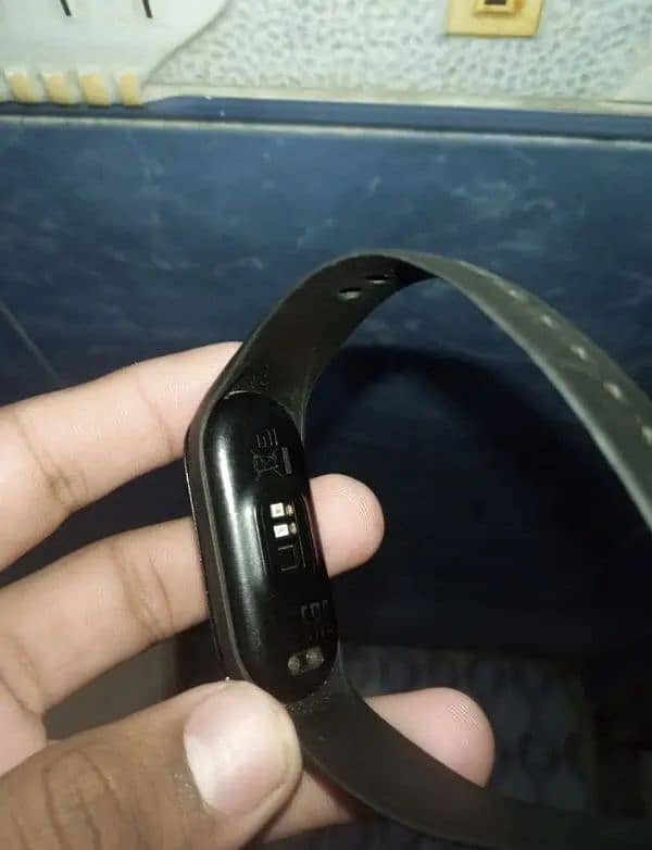 mi Band 6 smart watch 2