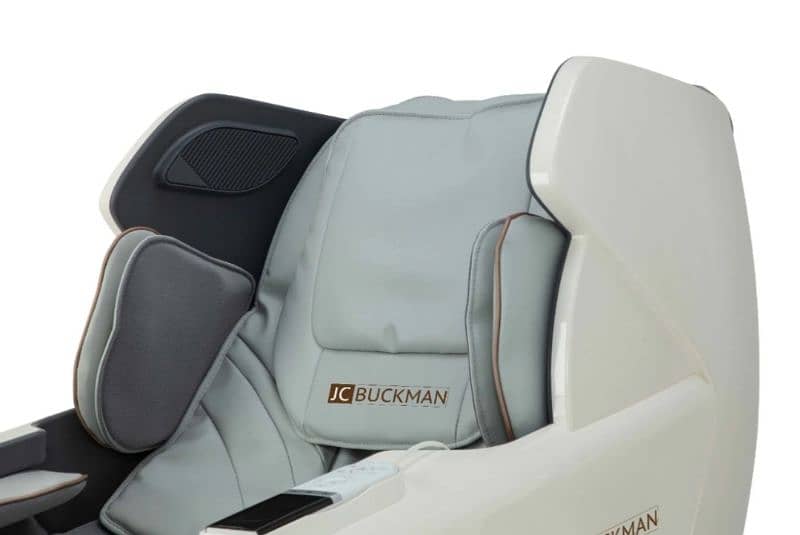 JC Buckman ExaltUs 4D Massage Chair 7