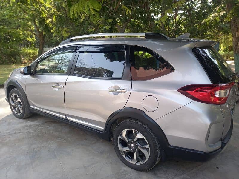 Honda BR-V S 2020 8