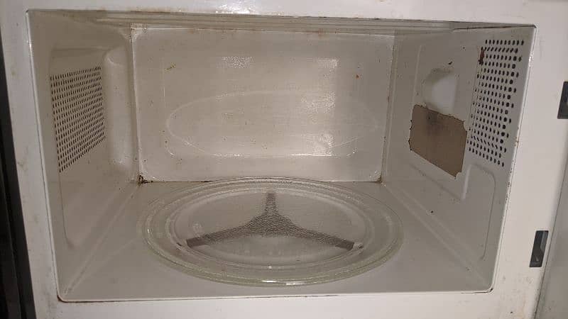 Dawlance Microwave Oven Urgent Sell 1