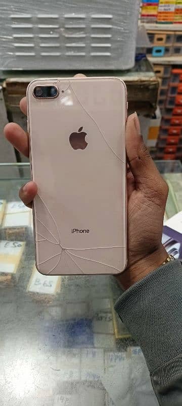 iPhone 8 Plus 64gb 5