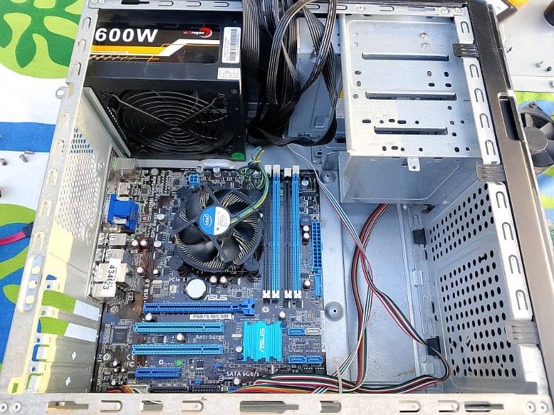 Core i7 PC | 8GB RAM | 256GB SSD + 500GB HDD | Like New 14