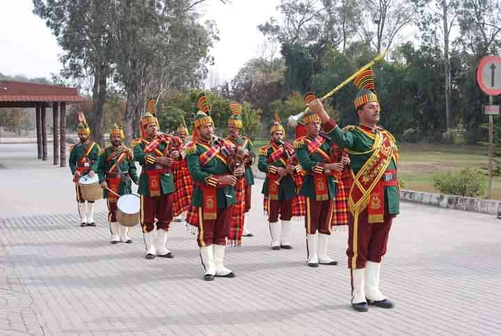 Fauji Pipe Band Services for Weddings & Events/Mehandi/Dhool services 4