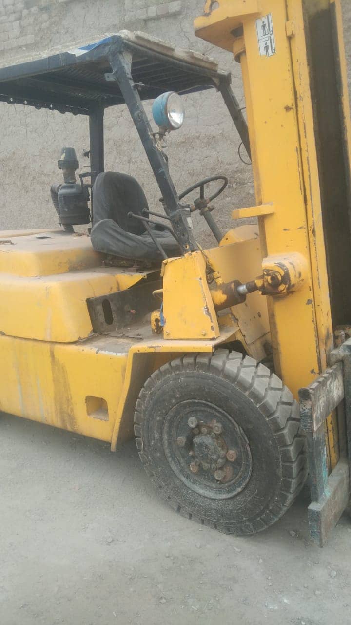 Lifter 5 Tone Komatsu For sale 4