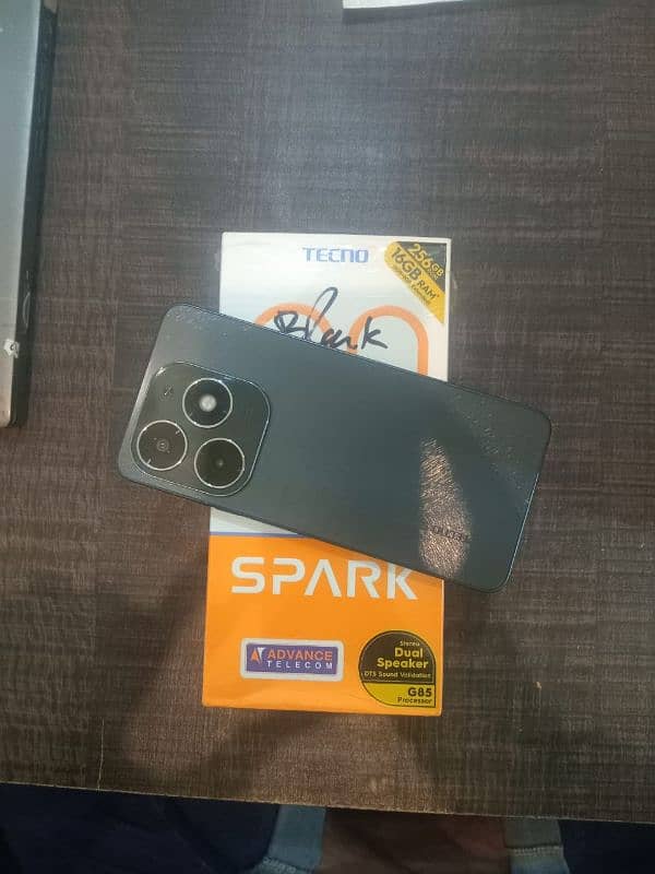 tecno spark 20c 8gb 256gb with box charger in warrenty 3