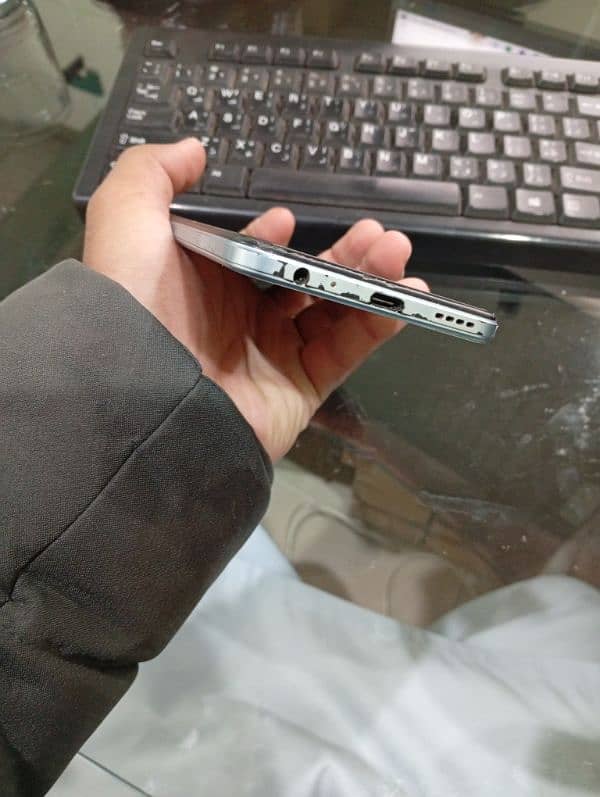 Vivo y21 4 64 glass change condition 8.5/10 4