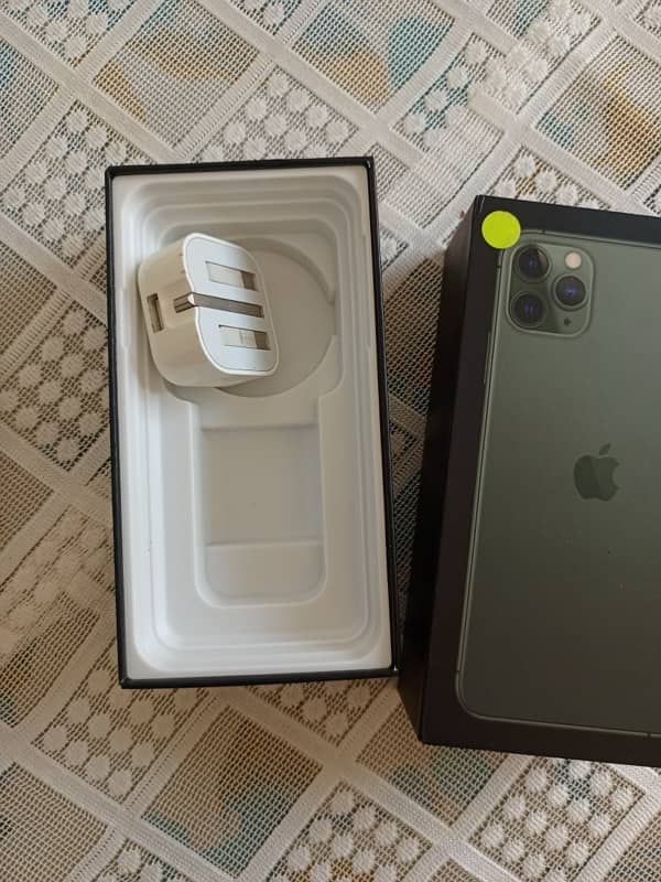 iPhone 11 Pro Max 64gb 9