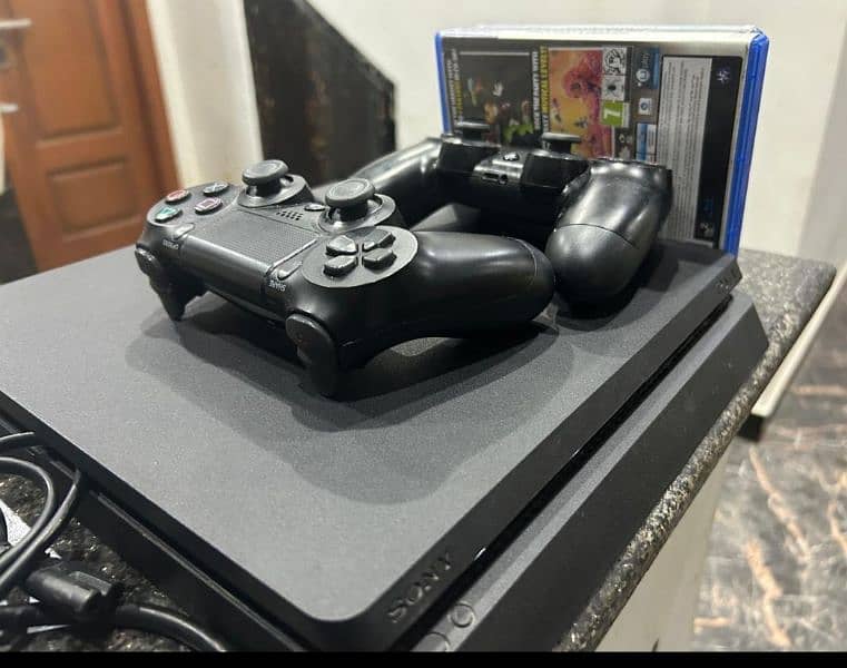 PS4 slim 500 go 10/10 1