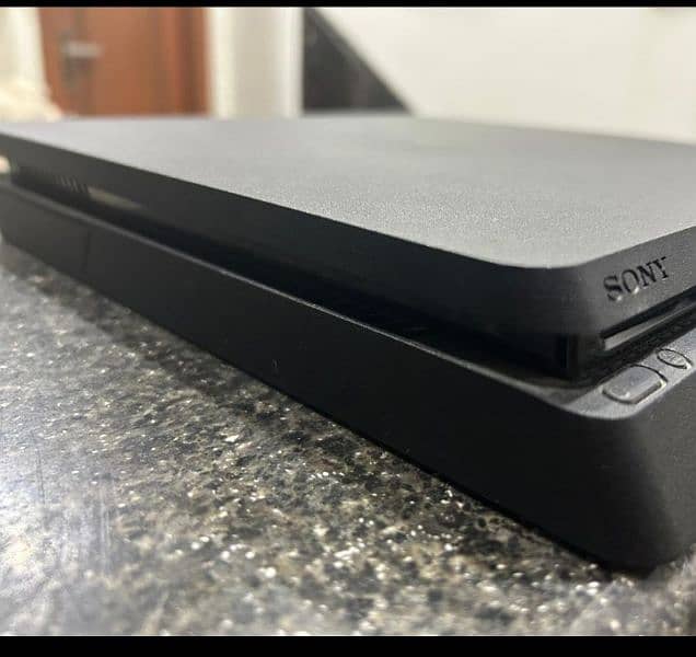 PS4 slim 500 go 10/10 5