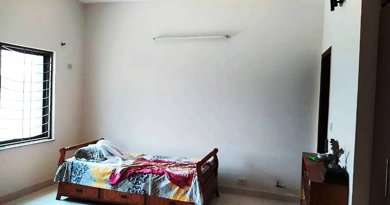 12-Marla Renovated House For Rent In Askari 11 Lahore 4