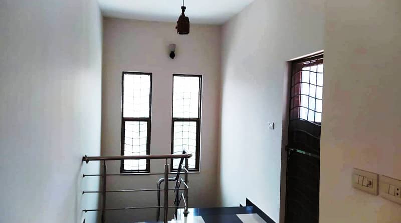 12-Marla Renovated House For Rent In Askari 11 Lahore 6