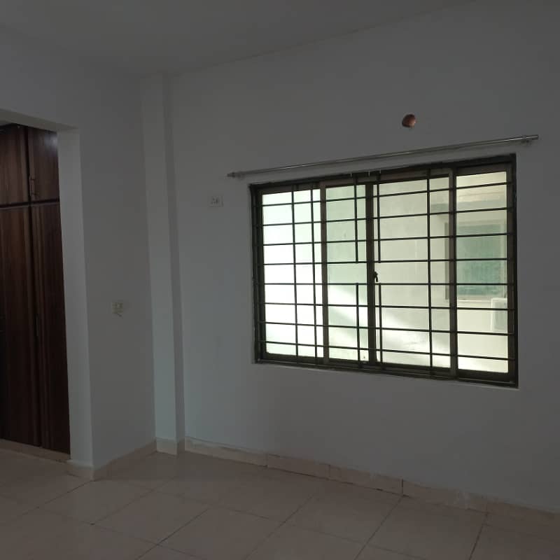 4-Bedroom Flat For Rent In Sector B Askari 11 Lahore 11