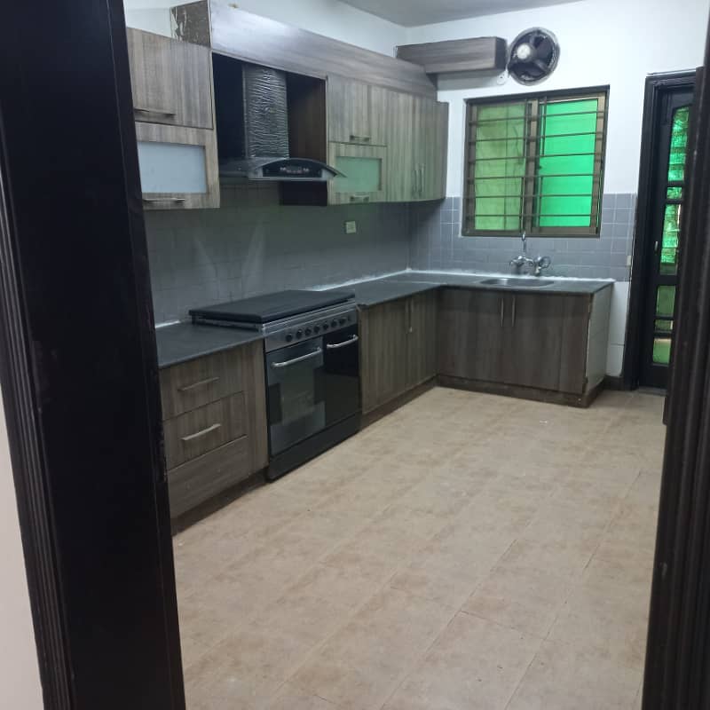 4-Bedroom Flat For Rent In Sector B Askari 11 Lahore 7