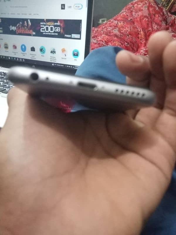 non pta 32gb condition 10 by 9.5 0