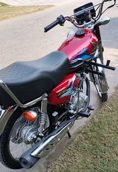 Honda CG 125 in lush condition