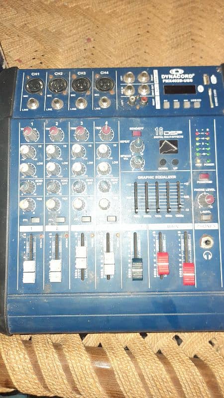 4 channel Audio Mixer condition 10/10 2