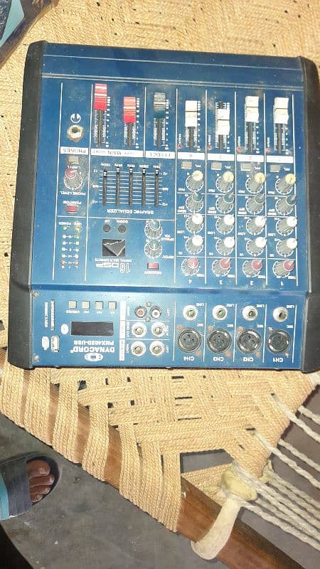 4 channel Audio Mixer condition 10/10 3