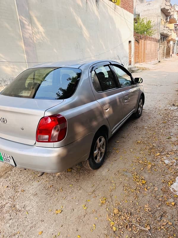 Toyota Platz 2002 5