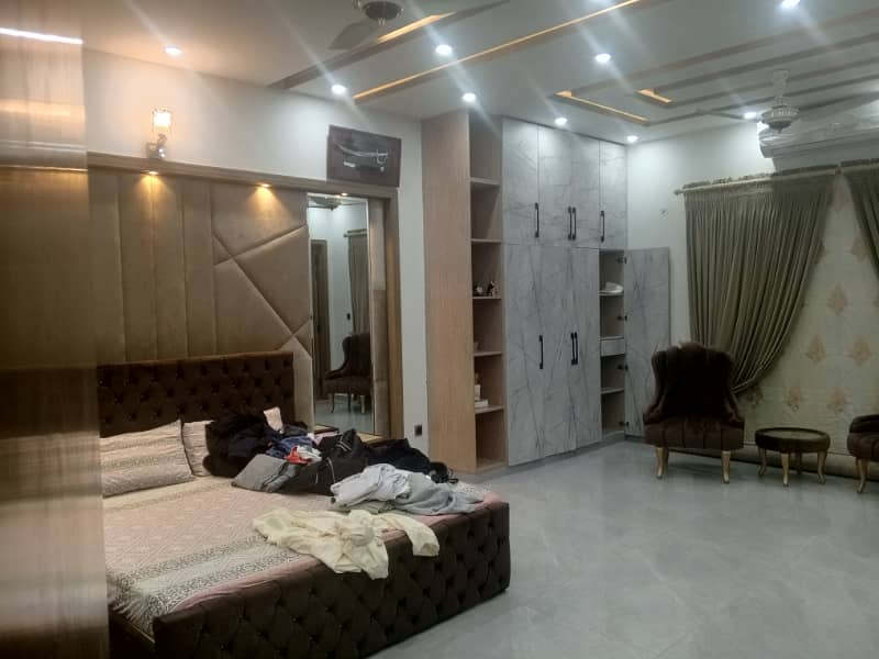 Bahria town Phase 3- 1 kanal Brand New Full Furnished upper portion For Rent 4