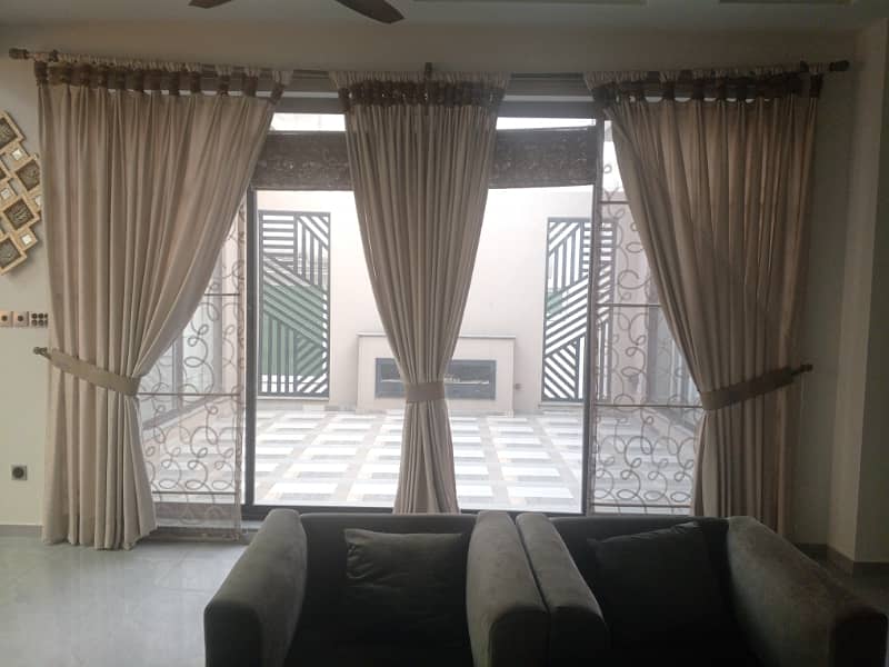 Bahria town Phase 3- 1 kanal Brand New Full Furnished upper portion For Rent 8