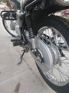 Suzuki gs 150