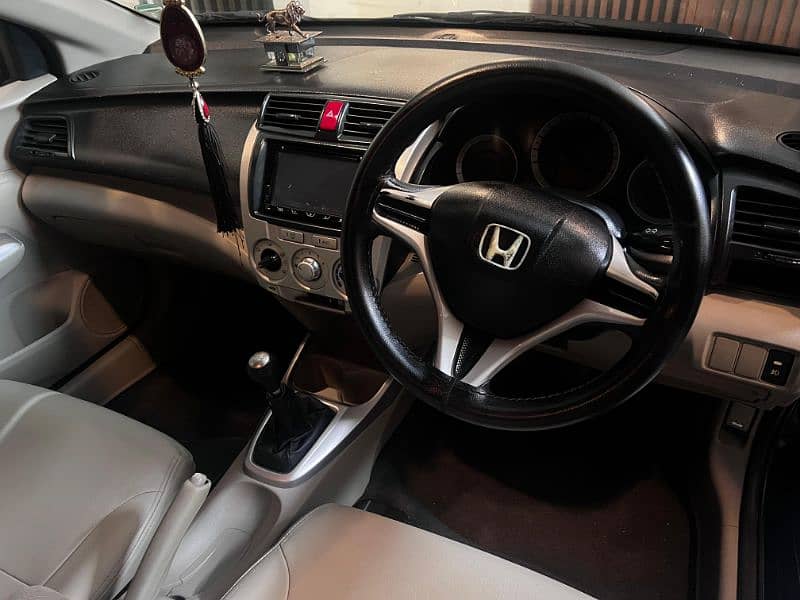 Honda city ivtec Total Geniun 1.3 2