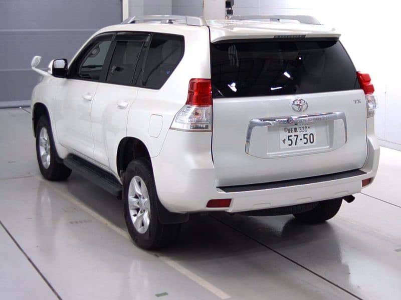 Toyota Land Cruiser Prado 2011 1