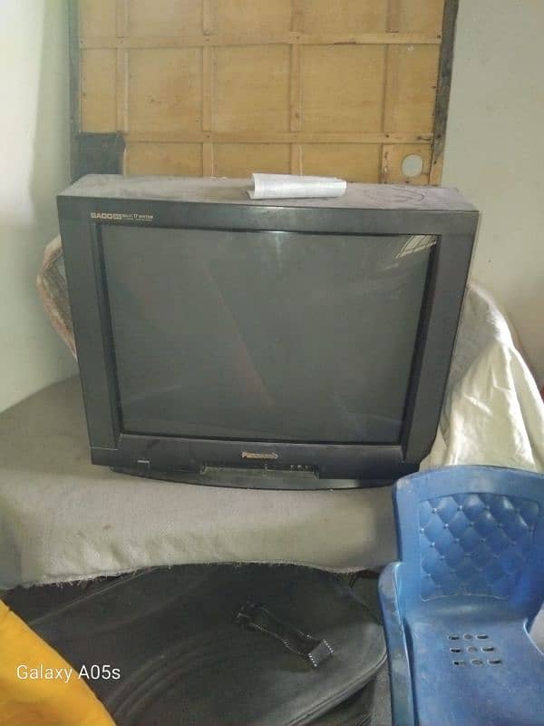 Panasonic color television 0