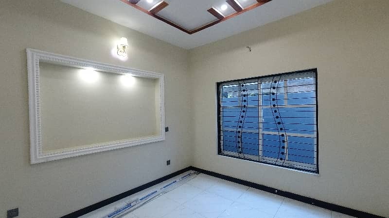 A Centrally Located House Is Available For Sale In Lahore 5