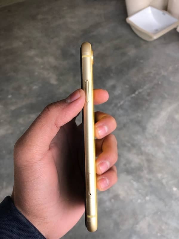 IPhone xr 3