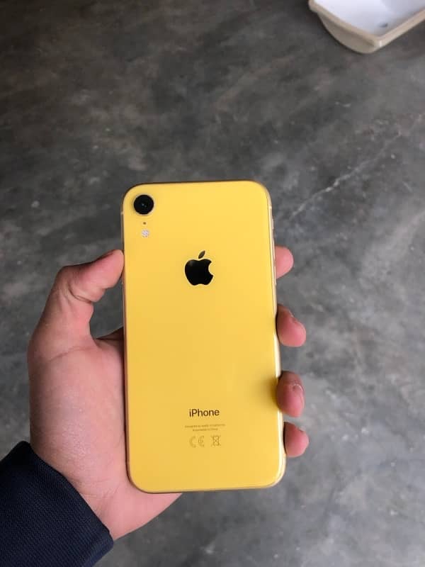 IPhone xr 4