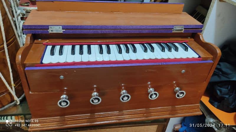 harmonium available brand new 2