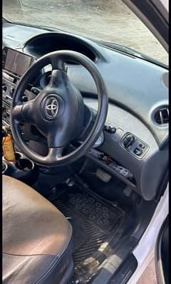 Toyota Vitz 2004