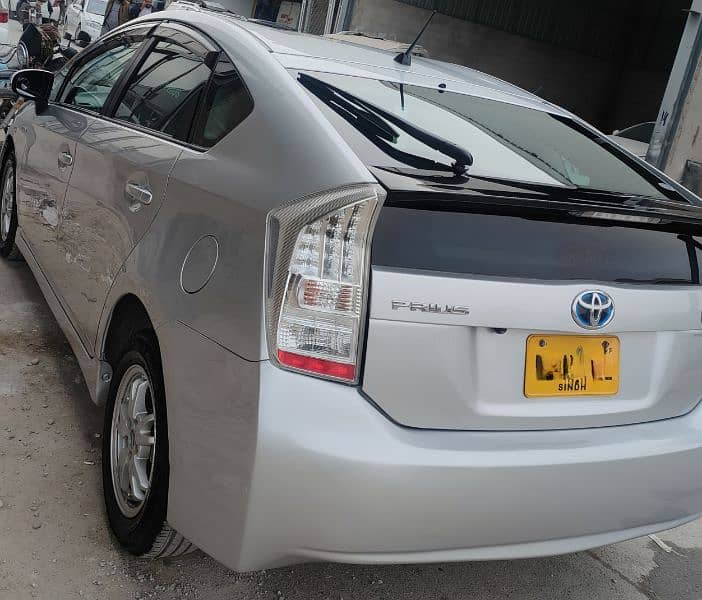 Toyota Prius 2011-2015 Registration 5