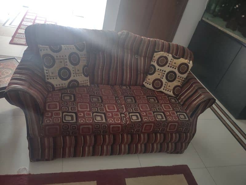 sofa  2 seater 2