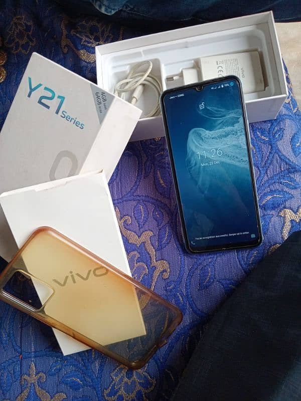 Vivo Y21 4.64 with box charger bilkul ok ha. urgent sale 0