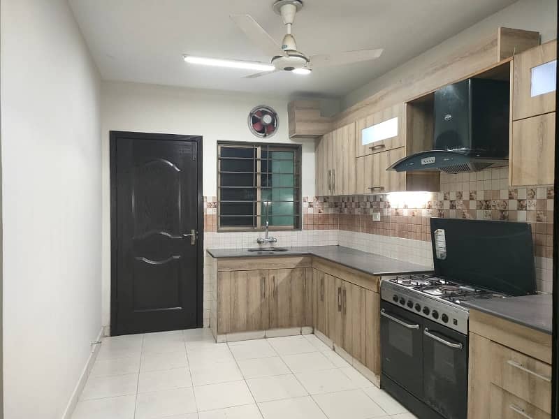 4 X Bedrooms 12 Marla Apartment For Sale 4