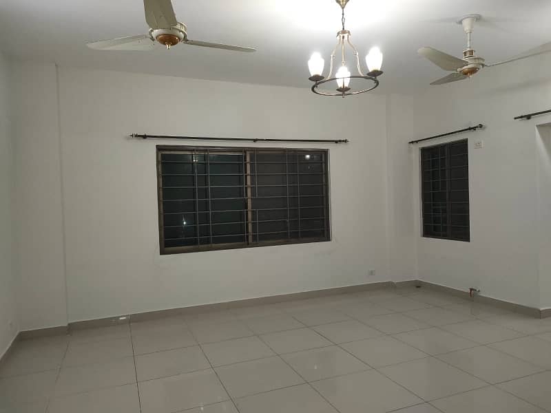 4 X Beds Apartment For Sale In Askari 11 Lahore 3