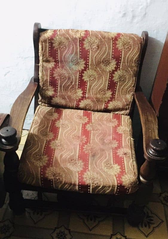 2 chair used  rabta namber 03159197715 watsaap 03439714930 0