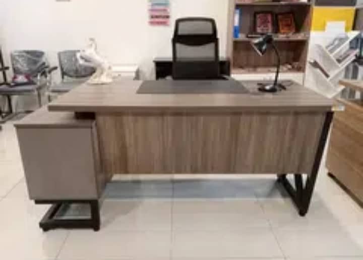 Executive Table/office table/Manager Table in lahore 9