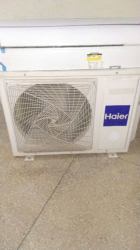 Haier 1.5 ton Dc Inverter only 1 season used (O33O-386OO25) 1