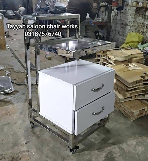 Parlour Chair/Saloon Chair/Shampoo Unit/Pedicure/Facial Bed/Trolley 17