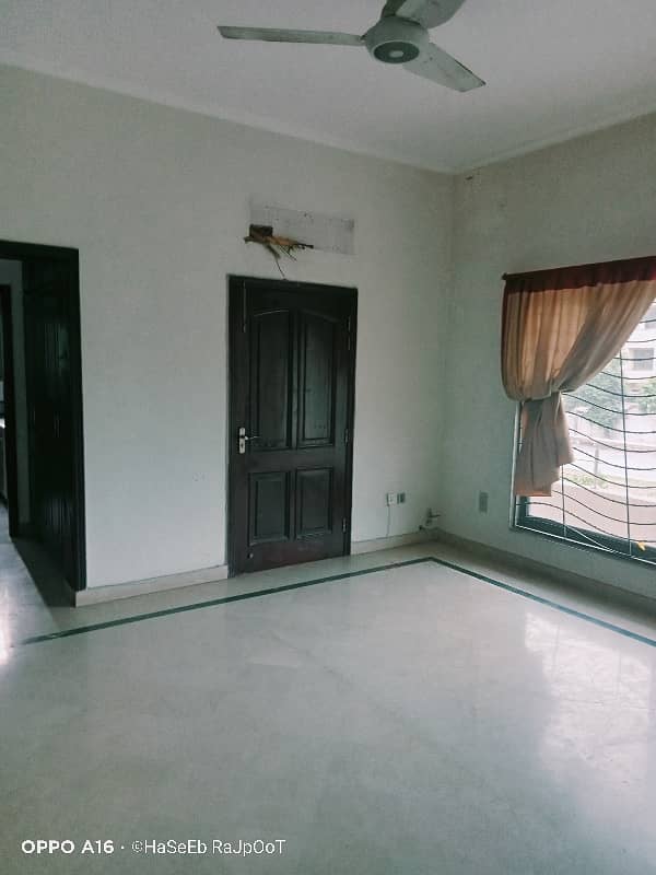 1 Kanal Upper Portion Available For Rent In Main Cantt. 8