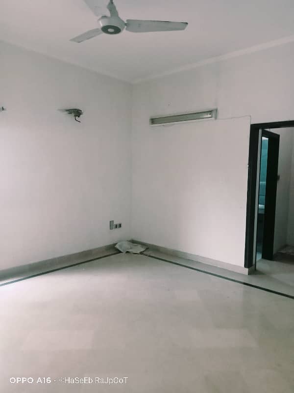 1 Kanal Upper Portion Available For Rent In Main Cantt. 11