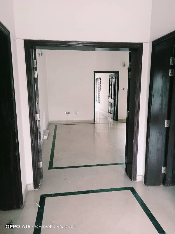 1 Kanal Upper Portion Available For Rent In Main Cantt. 12